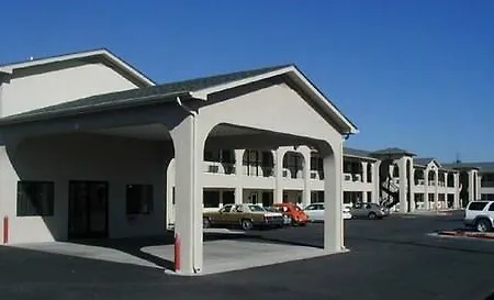 American Inn & Suites